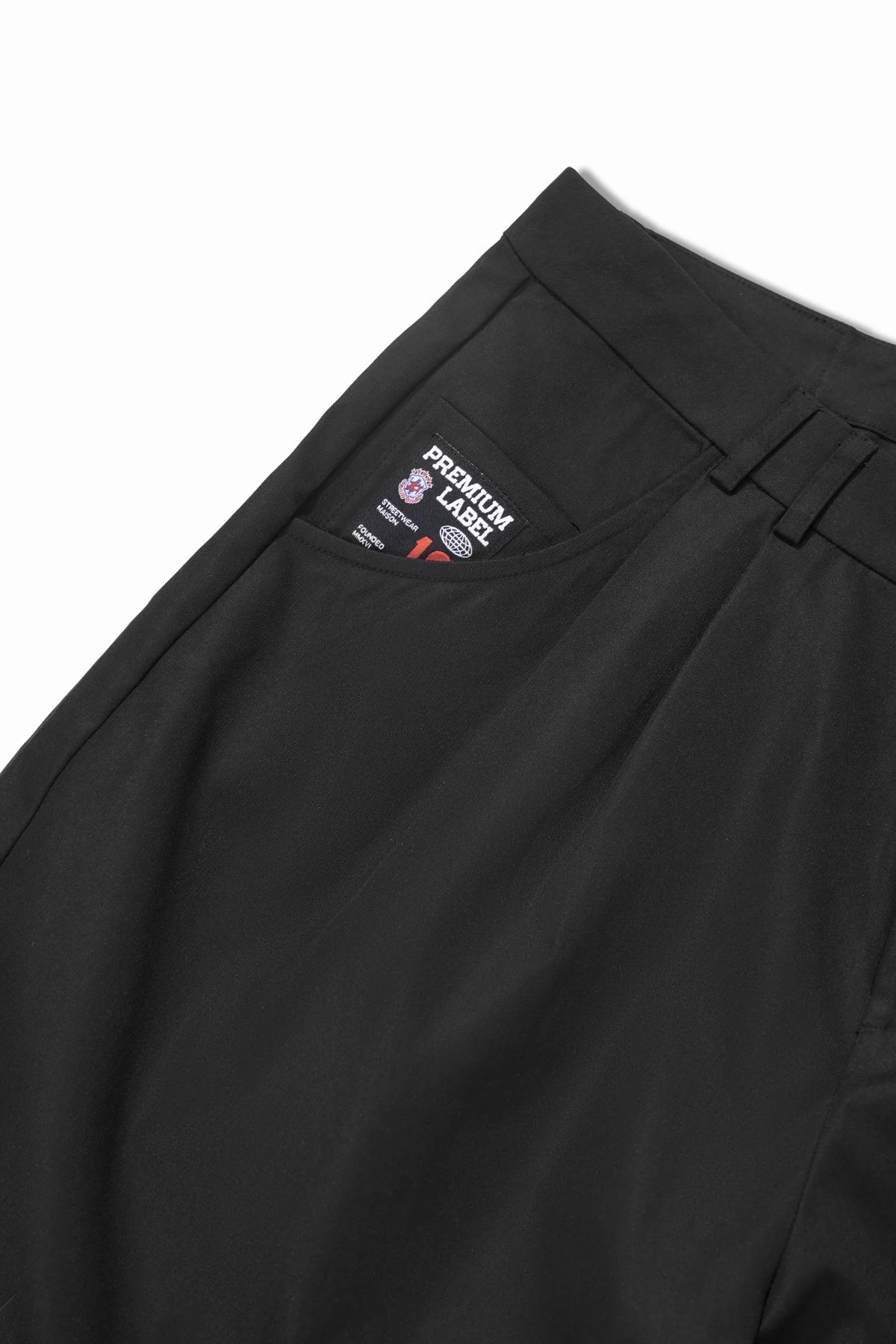 HADES Pleated Casual Shorts - Black