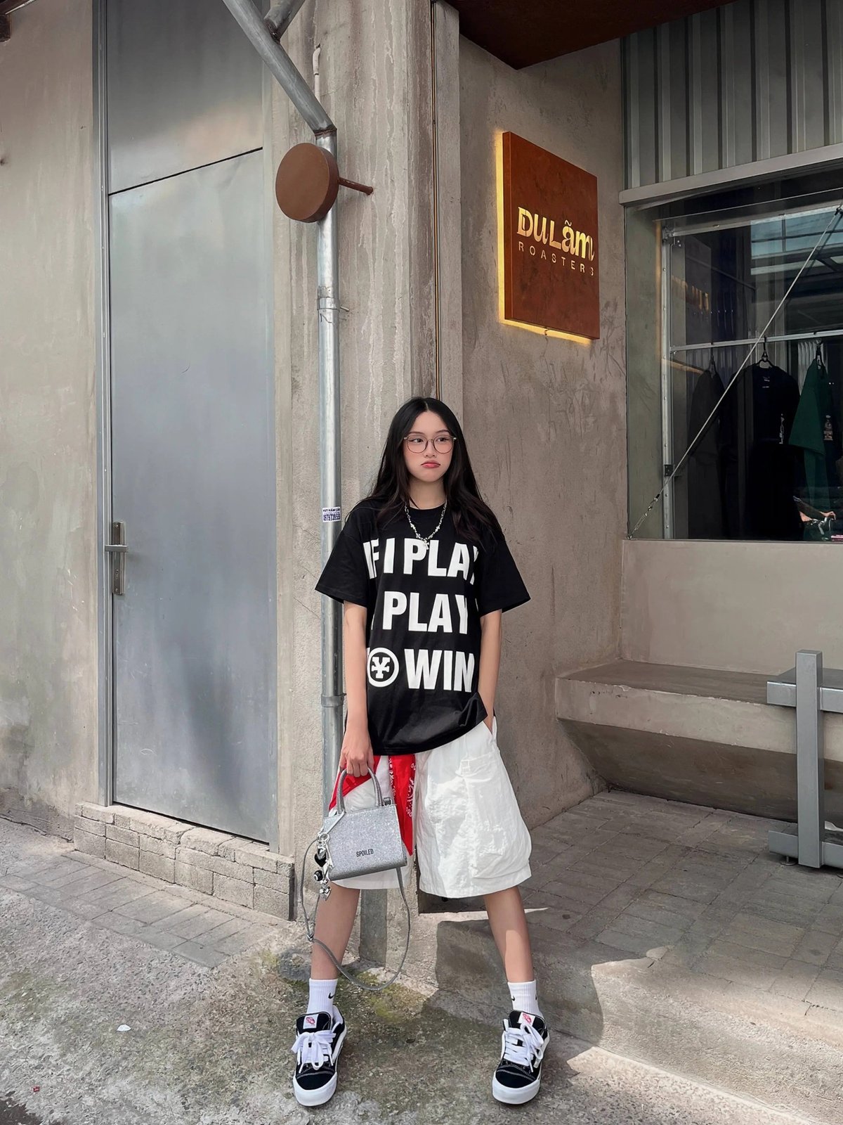 DIRTYCOINS If I Play I Play To Win Graphic T-shirt