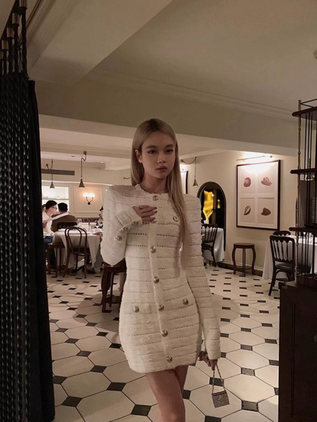 VSOCOOL Edit WHITE AIRI DRESS