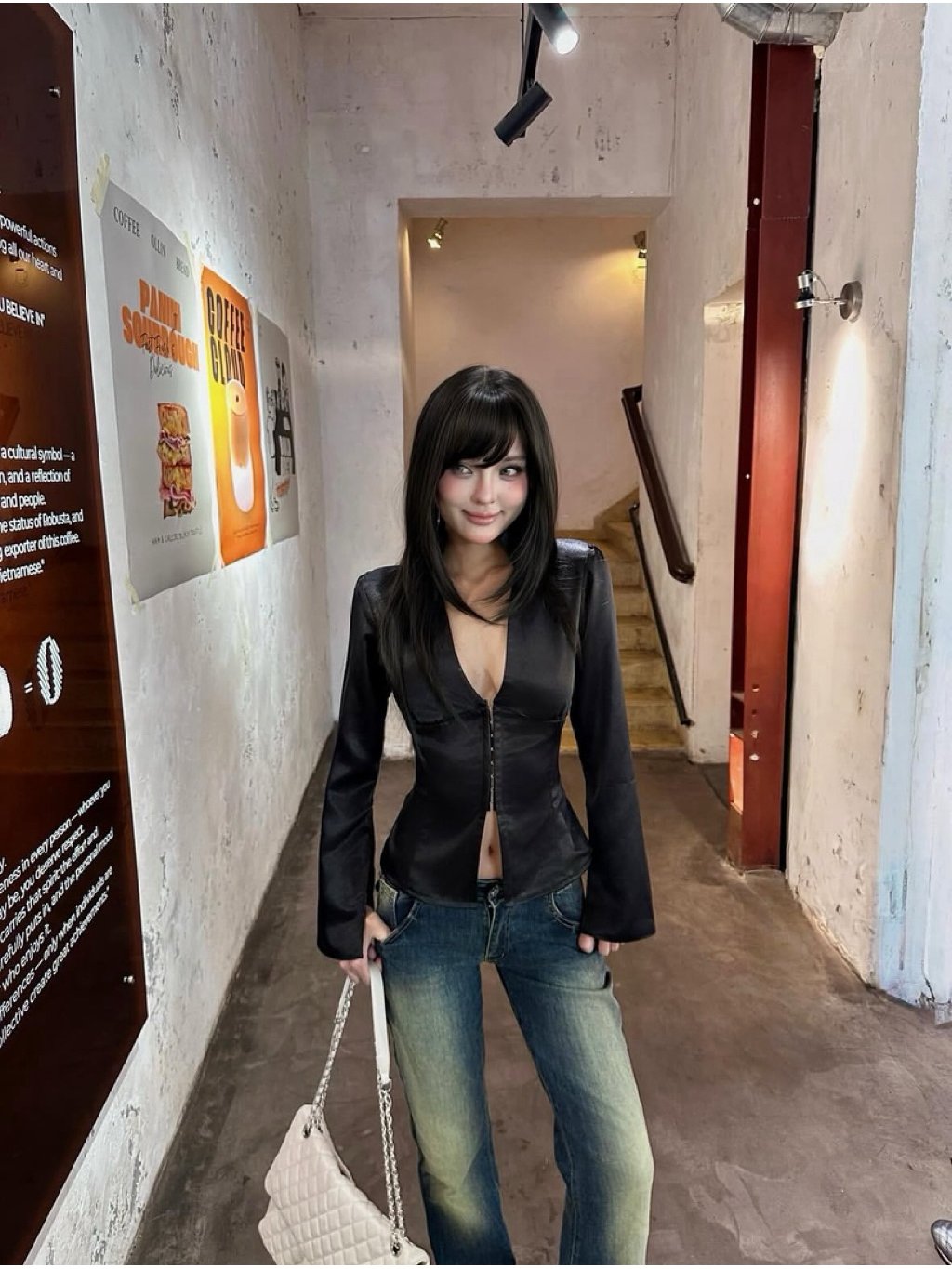 Moody Nudy Black Wabi 上衣