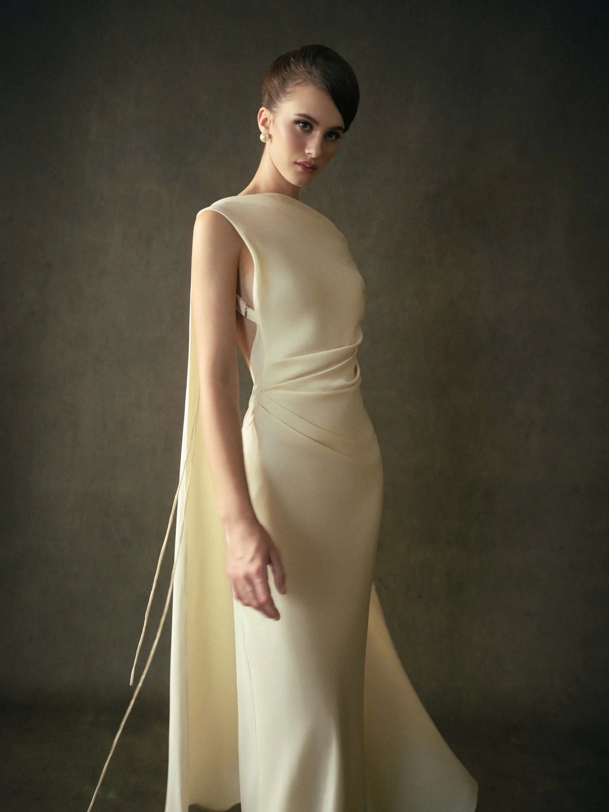 KISSERINE CONSTANCE DRESS 優雅修身絲緞露背長裙