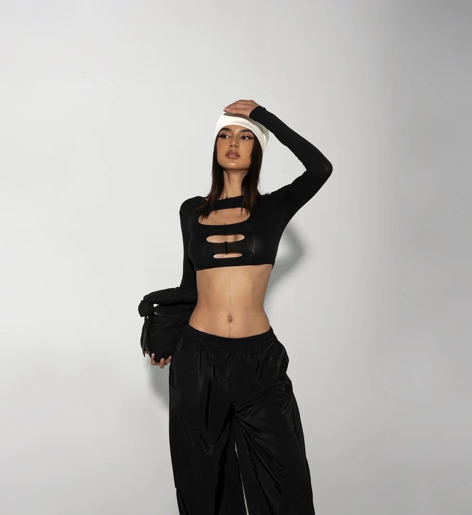 HUELLEYROSE RUM Cut-out 長袖露臍上衣