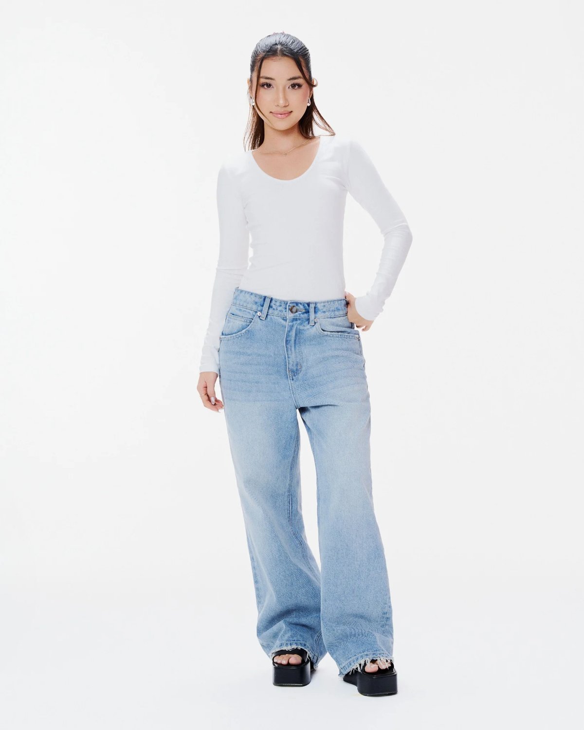 DOTTIE Macie V-Neck Long Sleeve Top - MC16