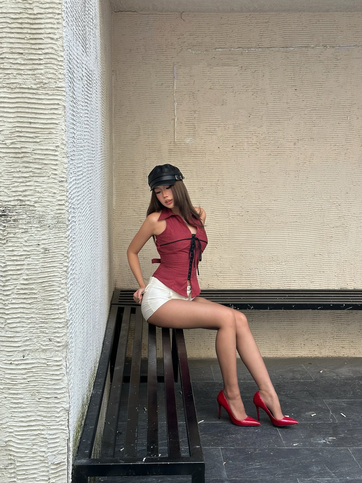 AIAI OFFICIAL Ivy Halter Top 綁帶設計背心式掛脖上衣