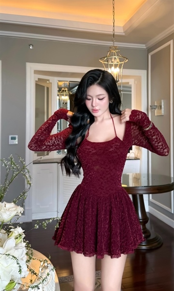 THAOBIBI 紅色蕾絲長袖吊帶連身裙
