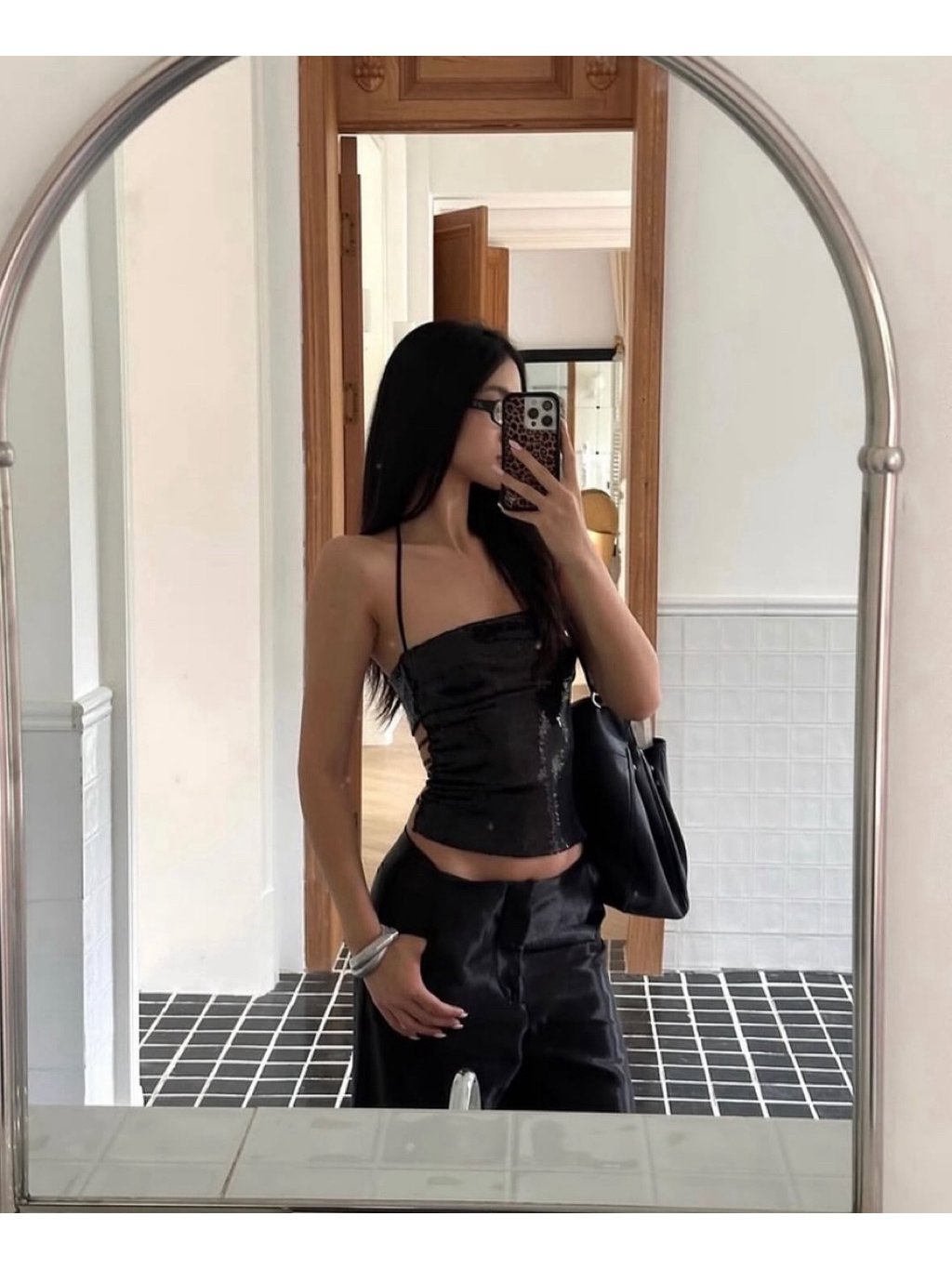Moody Nudy Blinky Black Top