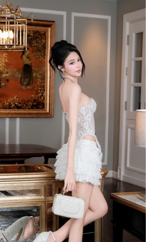THAOBIBI Lace Top and Ruffle Skirt Set with Rhinestone Accents