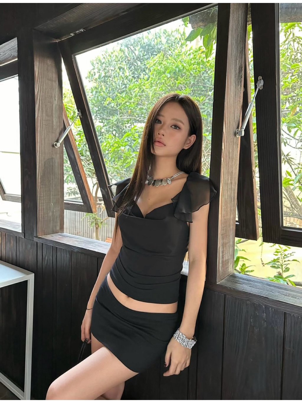 Moody Nudy 黑色 Lola 上衣