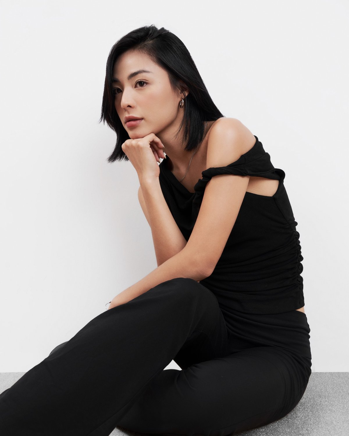 DOTTIE Macie 一字肩斜肩上衣 - MC04