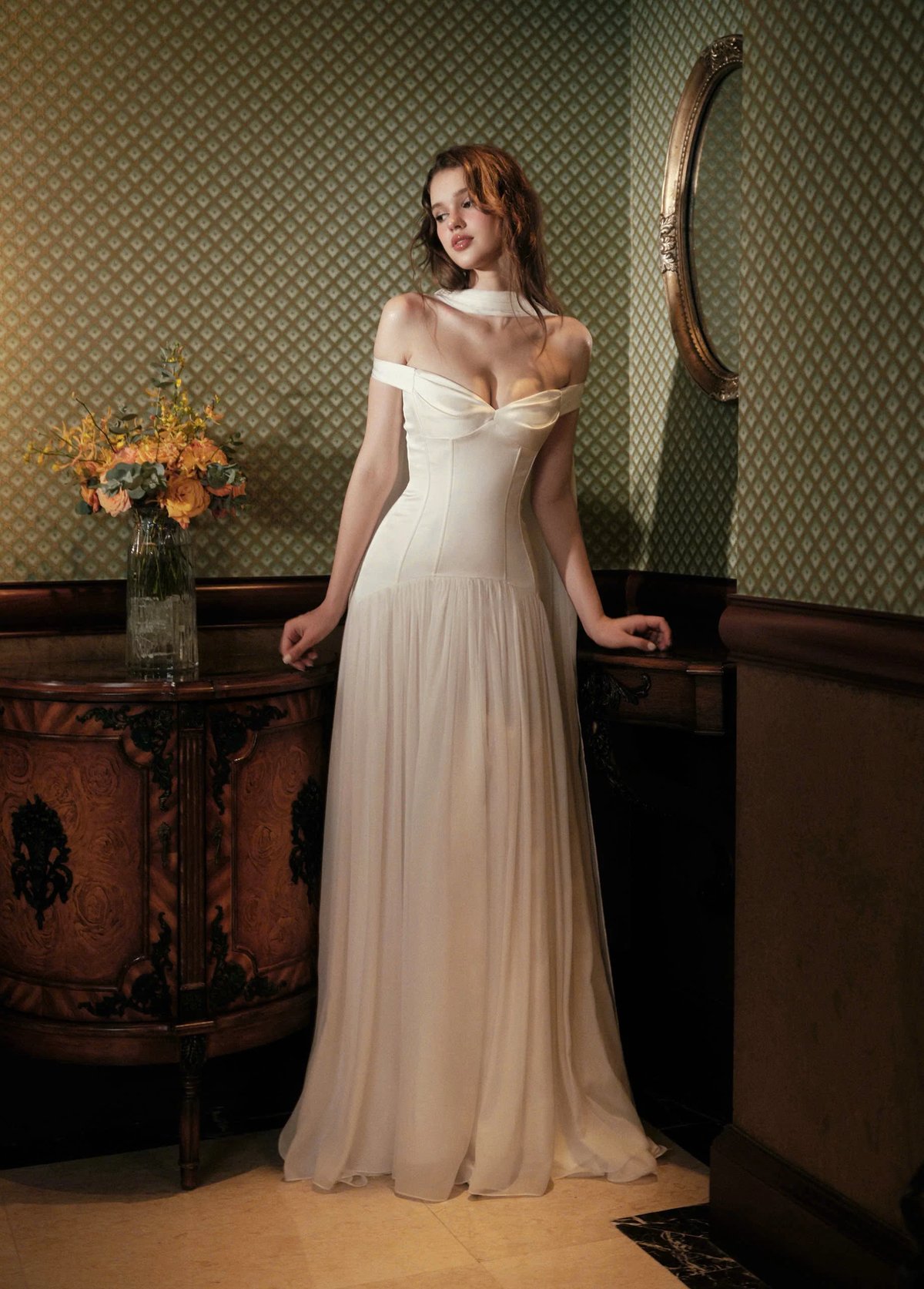 KISSERINE ANASTASIA GOWN
