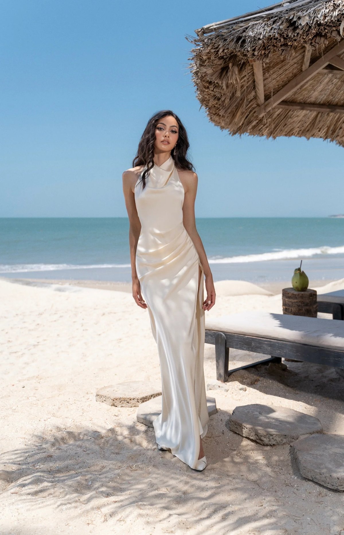 KISSERINE CALA Silk Maxi Dress 緞面長裙 - 露背開衩優雅禮服