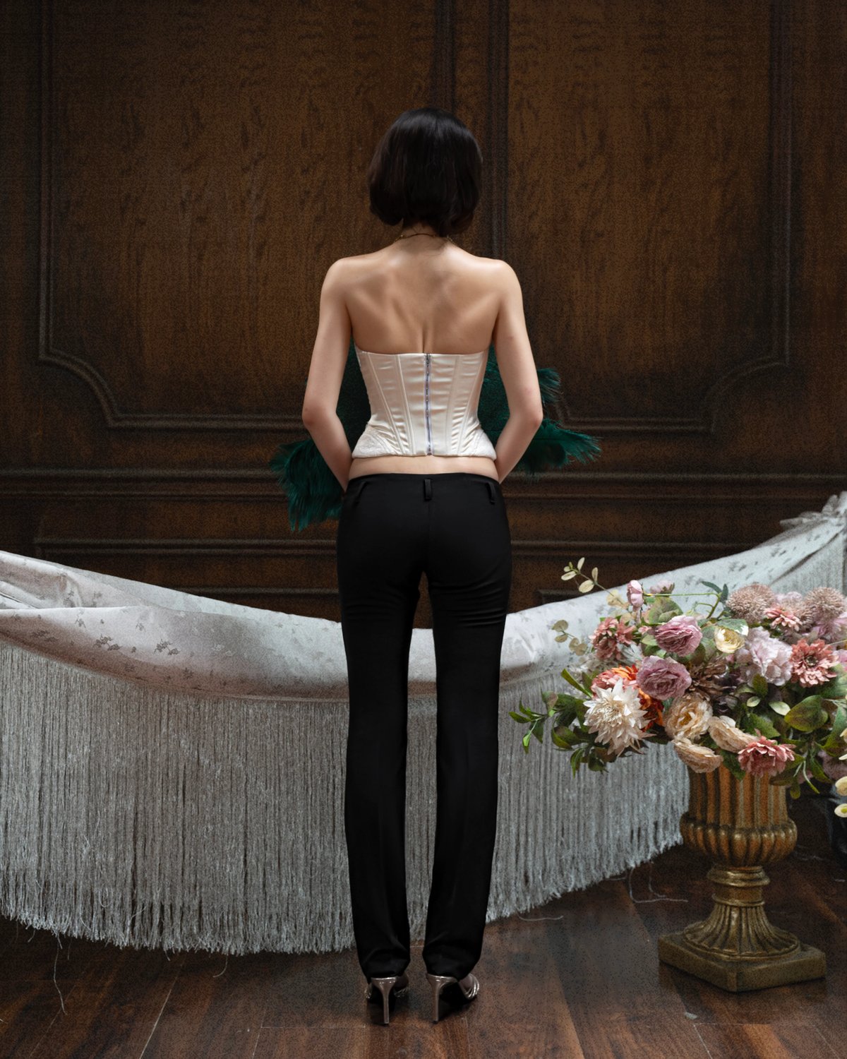 HUELLEYROSE Reb Corset 白色蕾絲絲緞束身衣