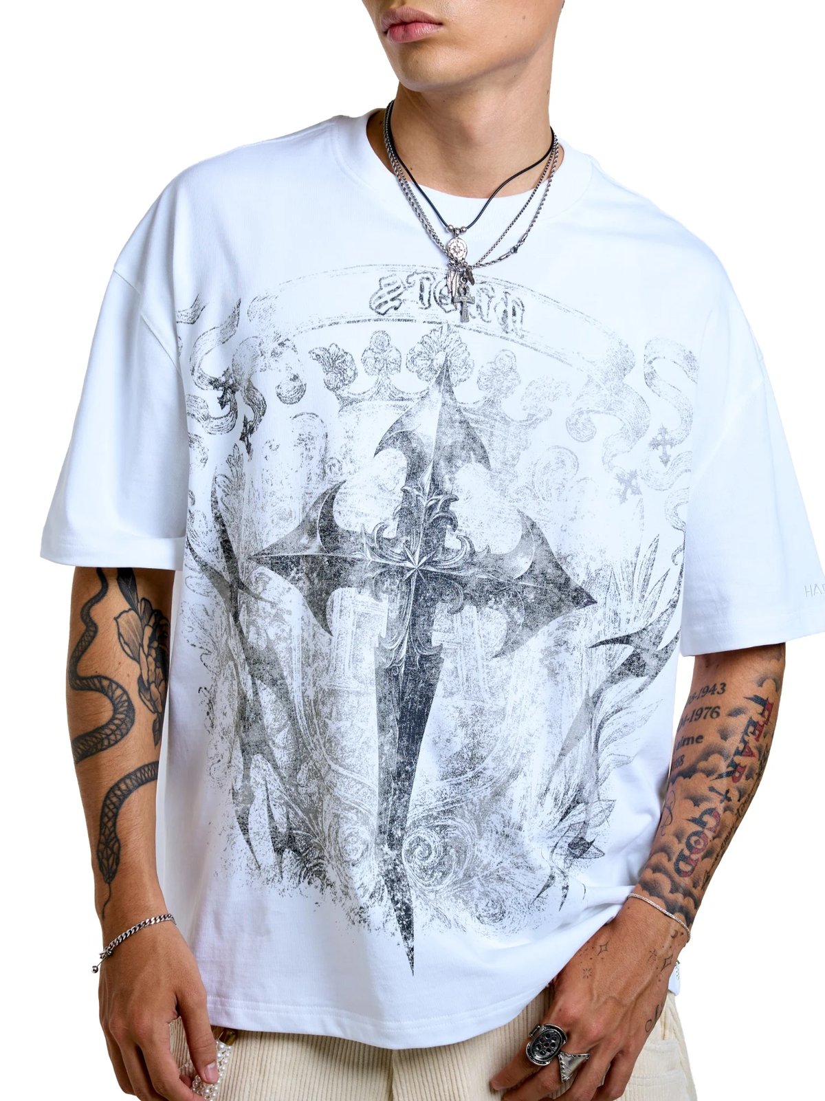 HADES SAINT’S DAGGER Graphic Tee