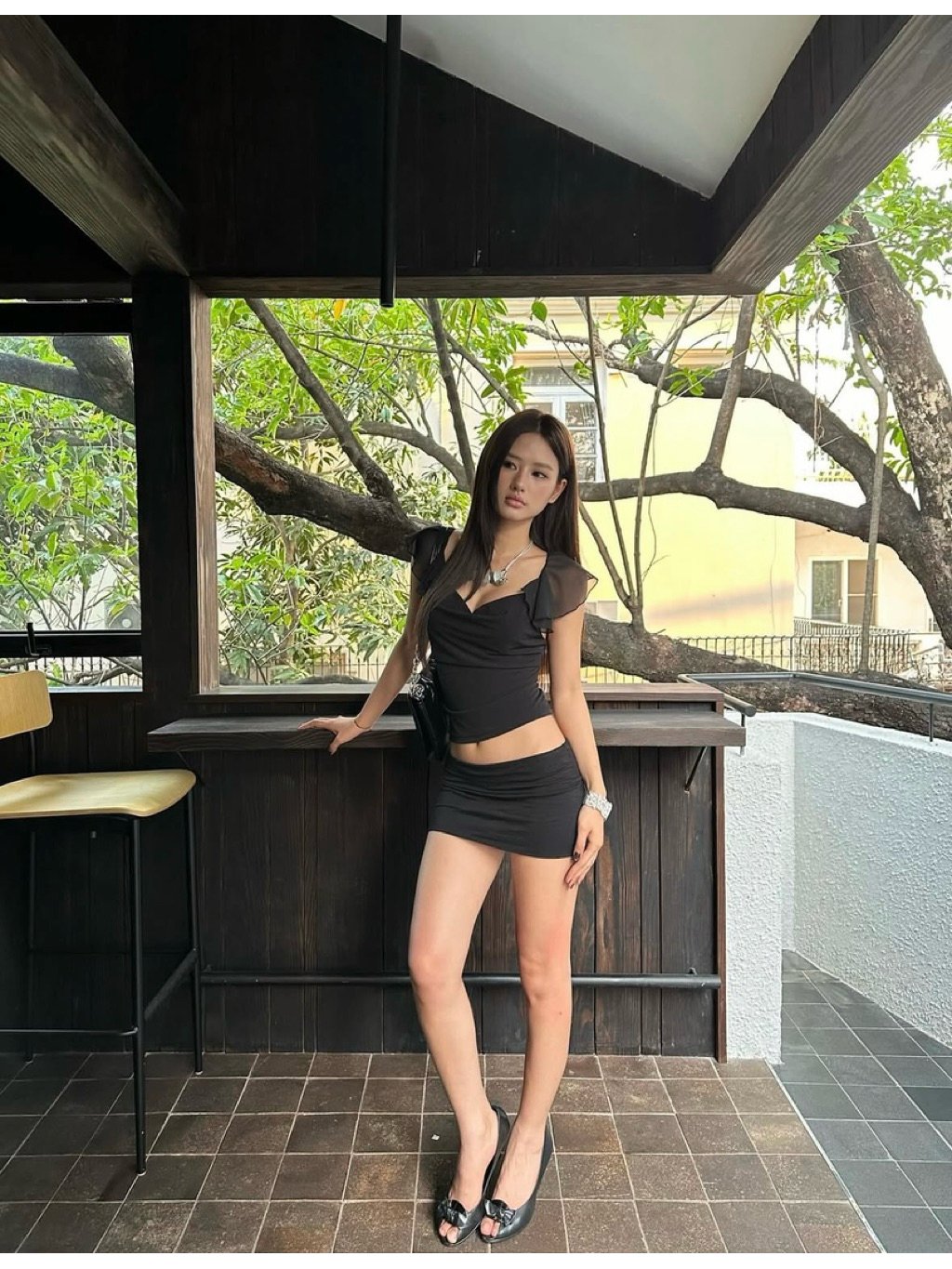 Moody Nudy 黑色 Lola 上衣