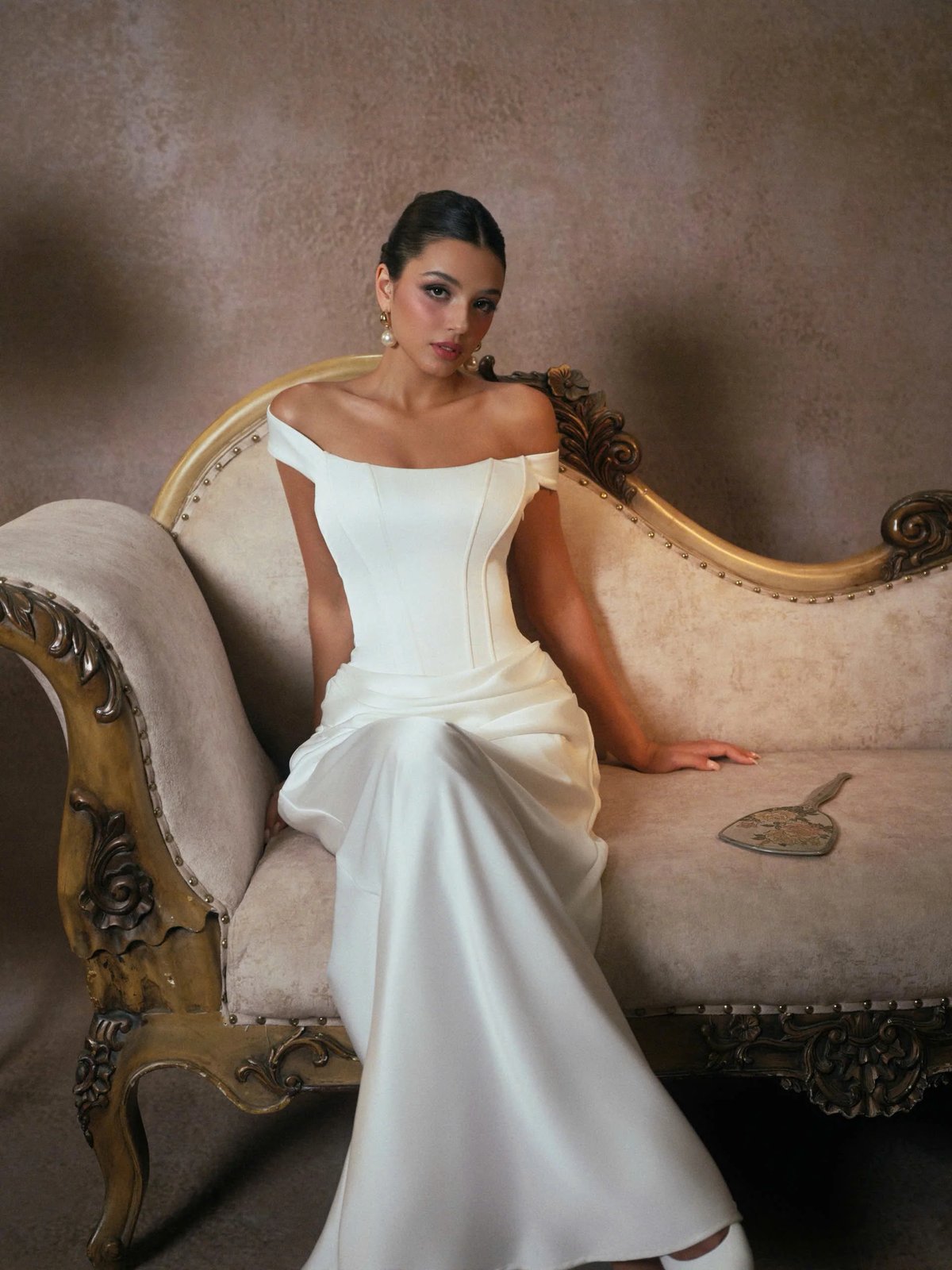 KISSERINE MALENA GOWN 優雅露肩束腰絲緞長禮服