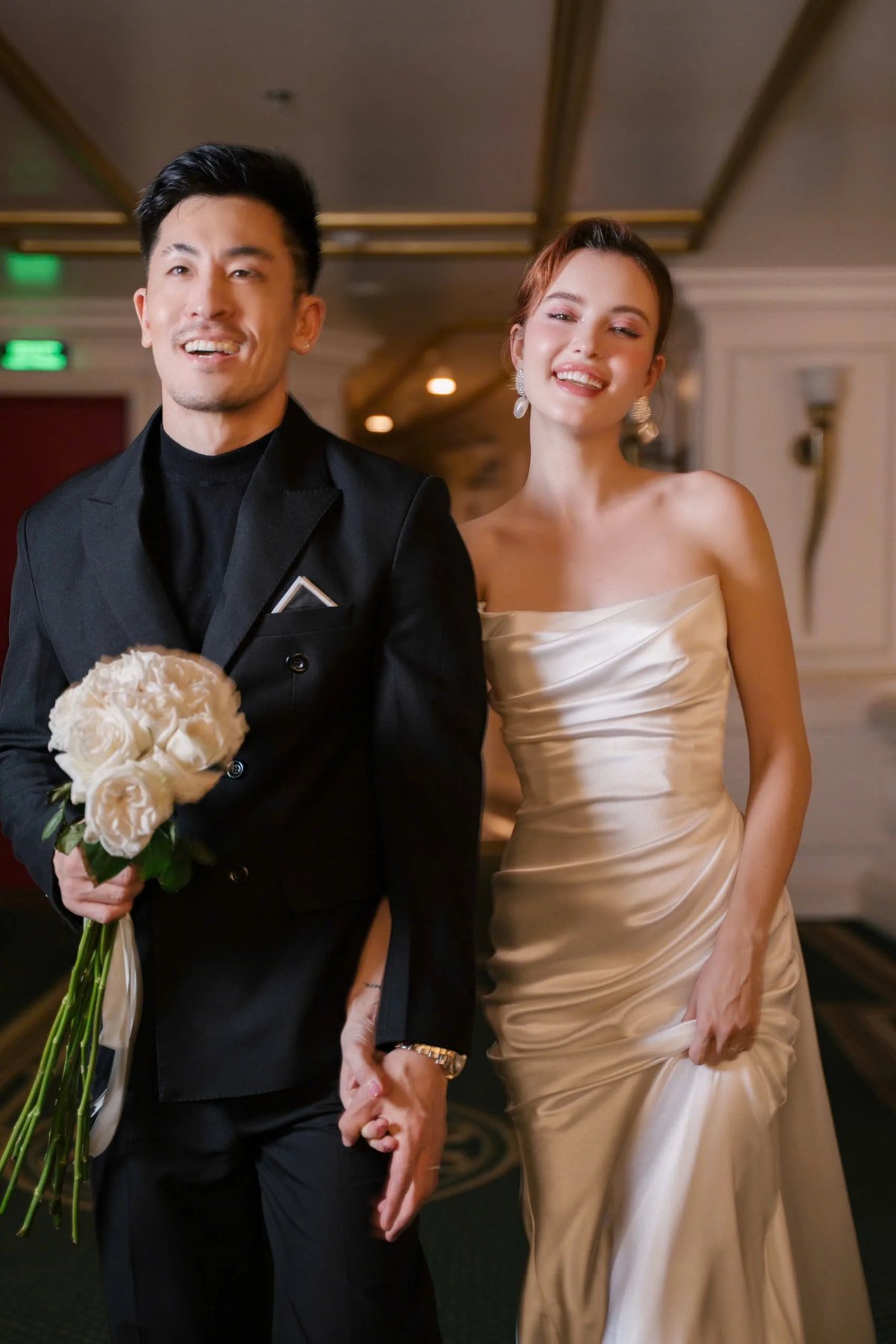 KISSERINE KATHERINE 緞面魚尾婚紗禮服