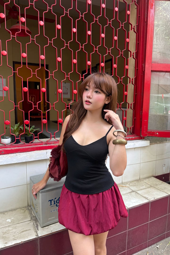 DOTTIE V-Neck Spaghetti Strap Top T1164