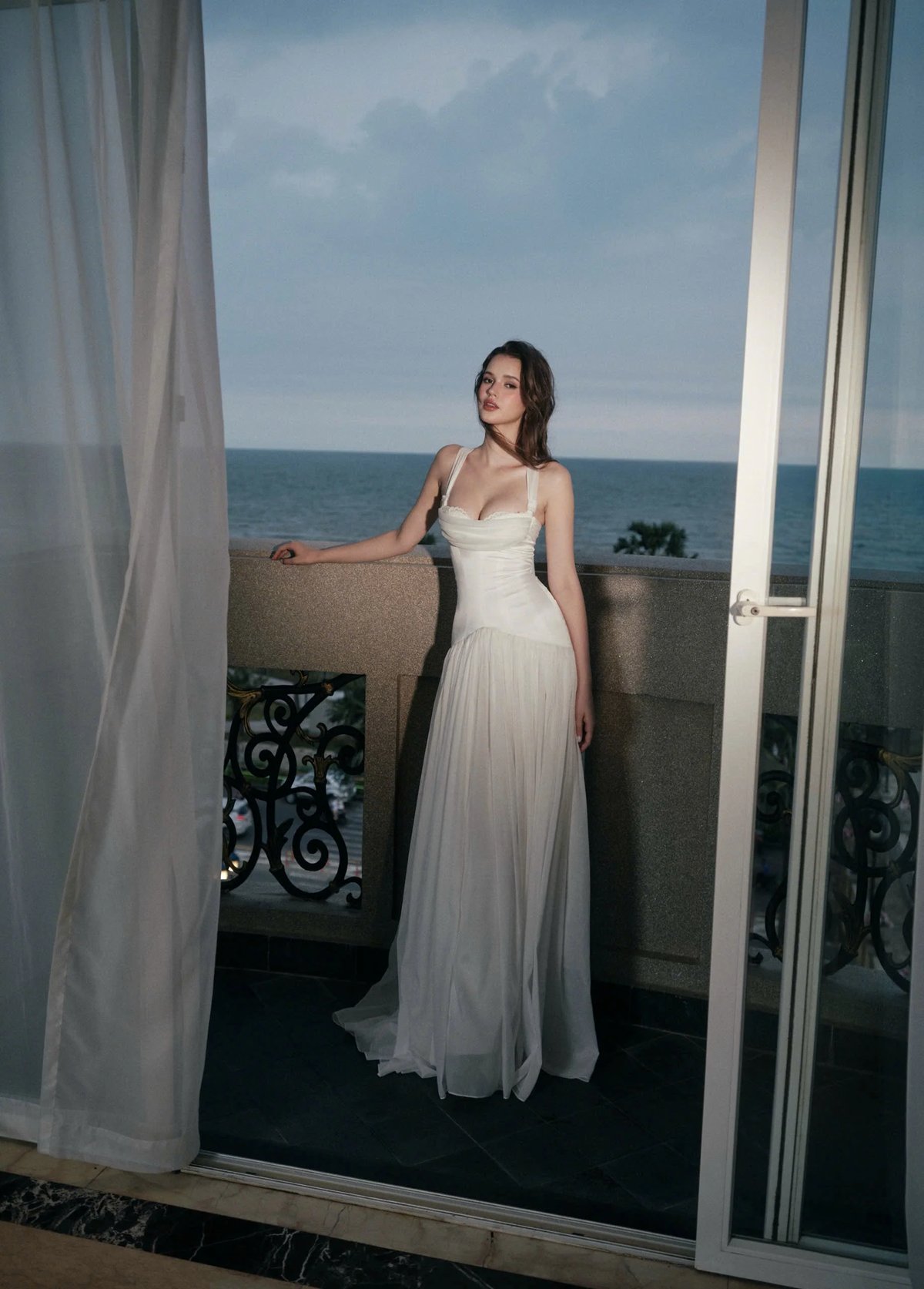KISSERINE Camilla Gown