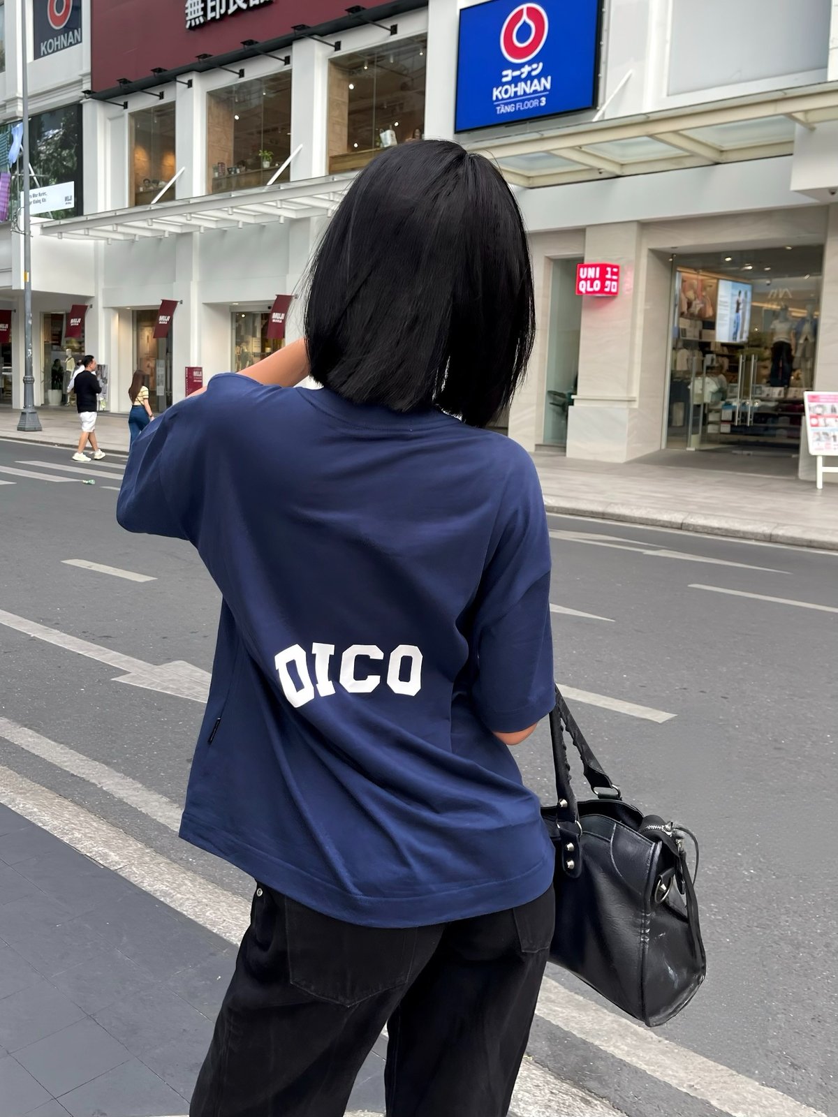 DIRTYCOINS Dico Healthy And Rich 印花圓領短袖T恤