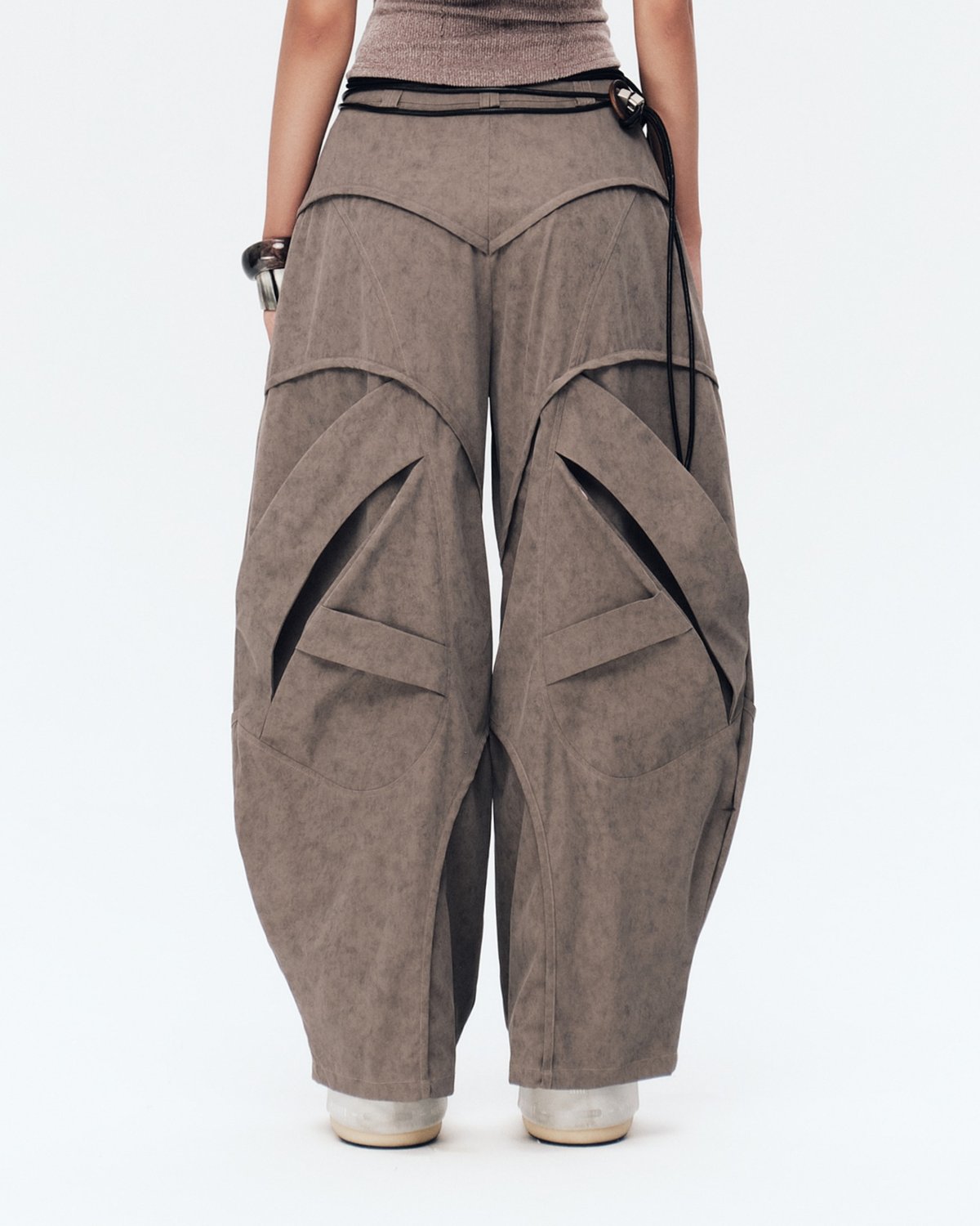 Bunnyhill ORVYN Multi-Panel Pleated Baggy Pants - Dark Taupe