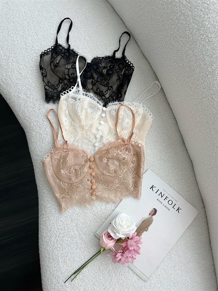 THAOBIBI Lace Button Camisole Top