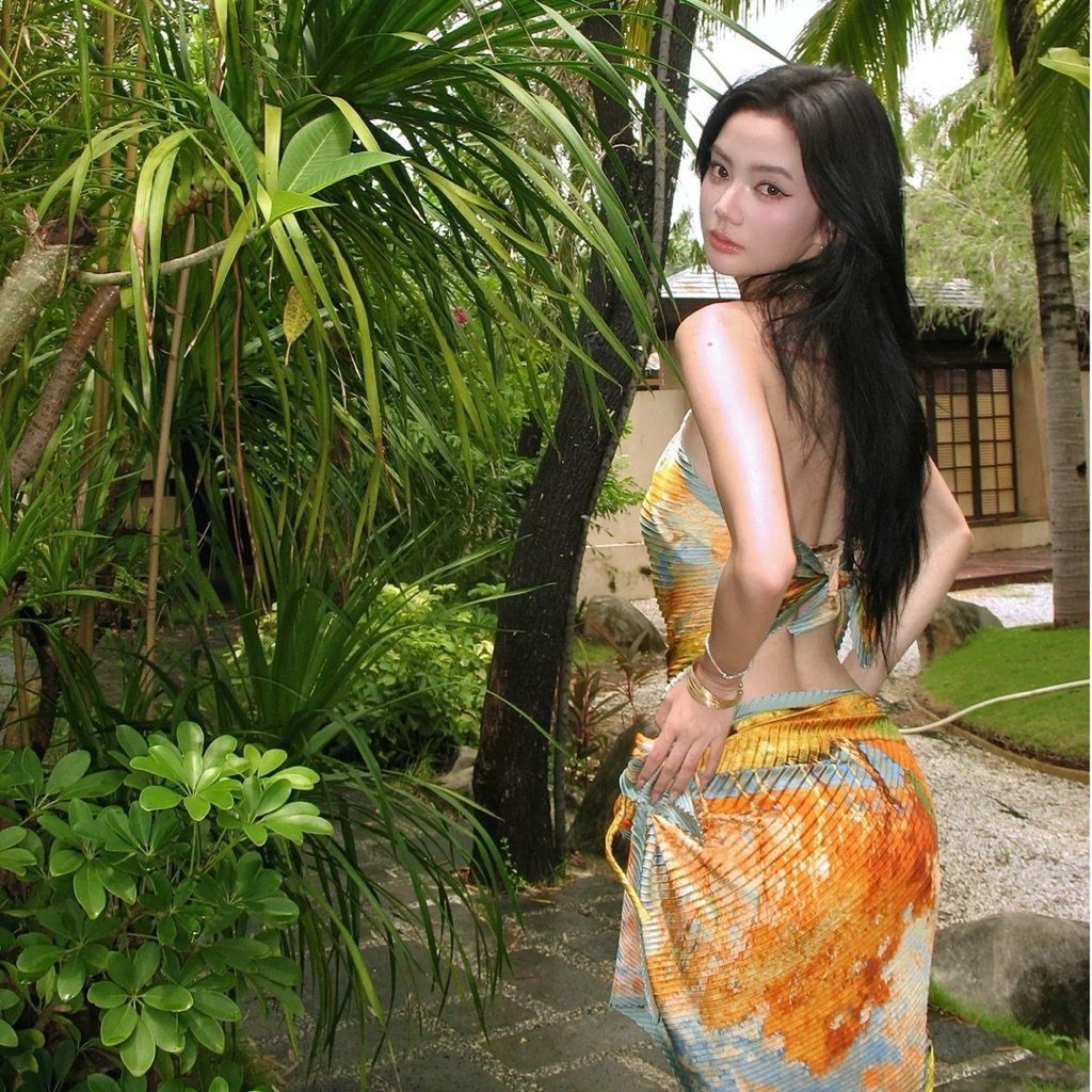 Omom Kyla Set 印花掛脖上衣與長裙套裝