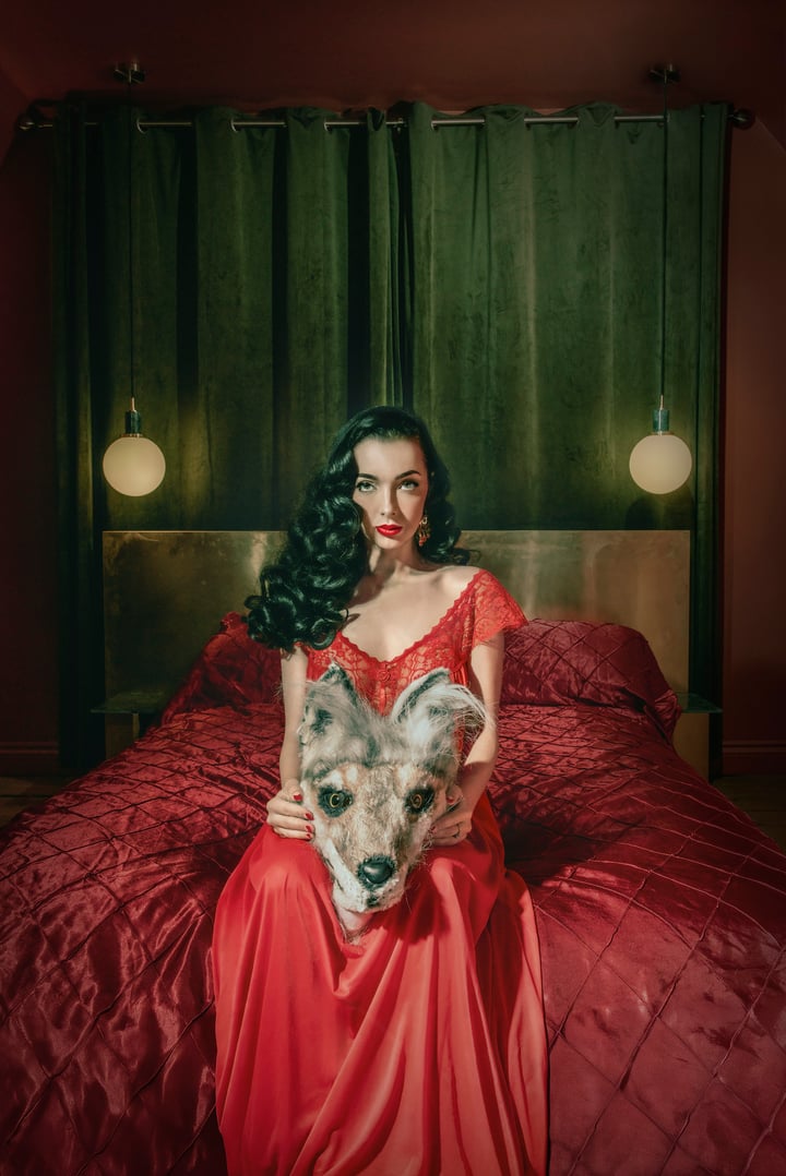 Original archival pigment print Portrait, Red — "Howling at the Moon" · 35 × 50 cm by Elisa Miller