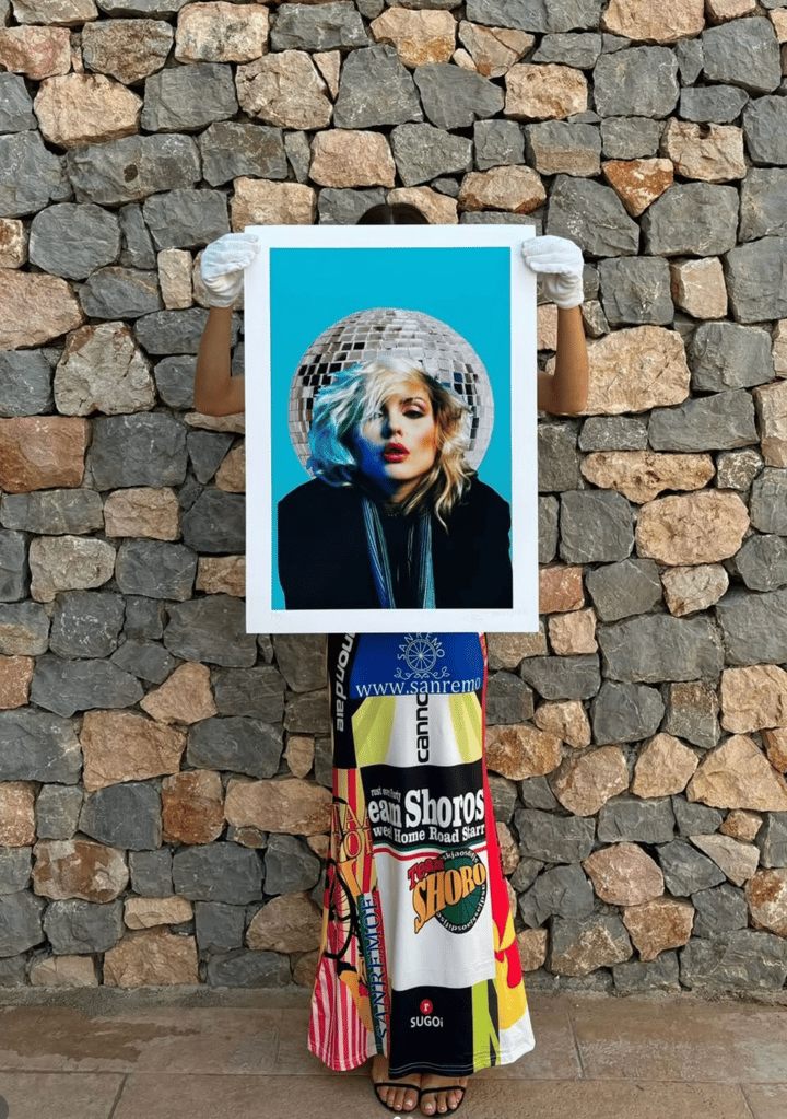 Original screenprint Portrait, Blue — "BLONDIE ROCK" · 70 × 100 cm by Hannah Shillito