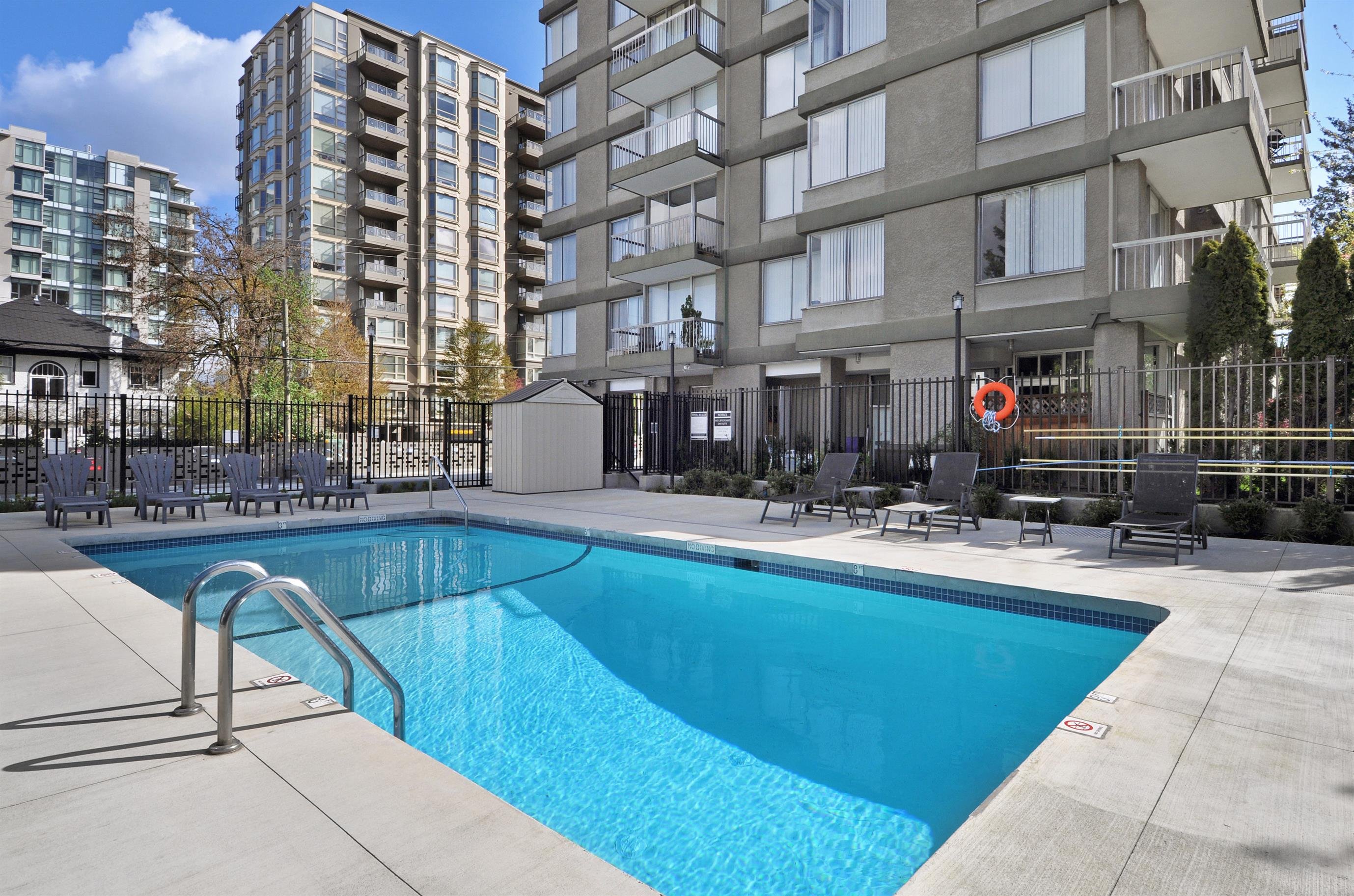 Skyline-19-suite-image