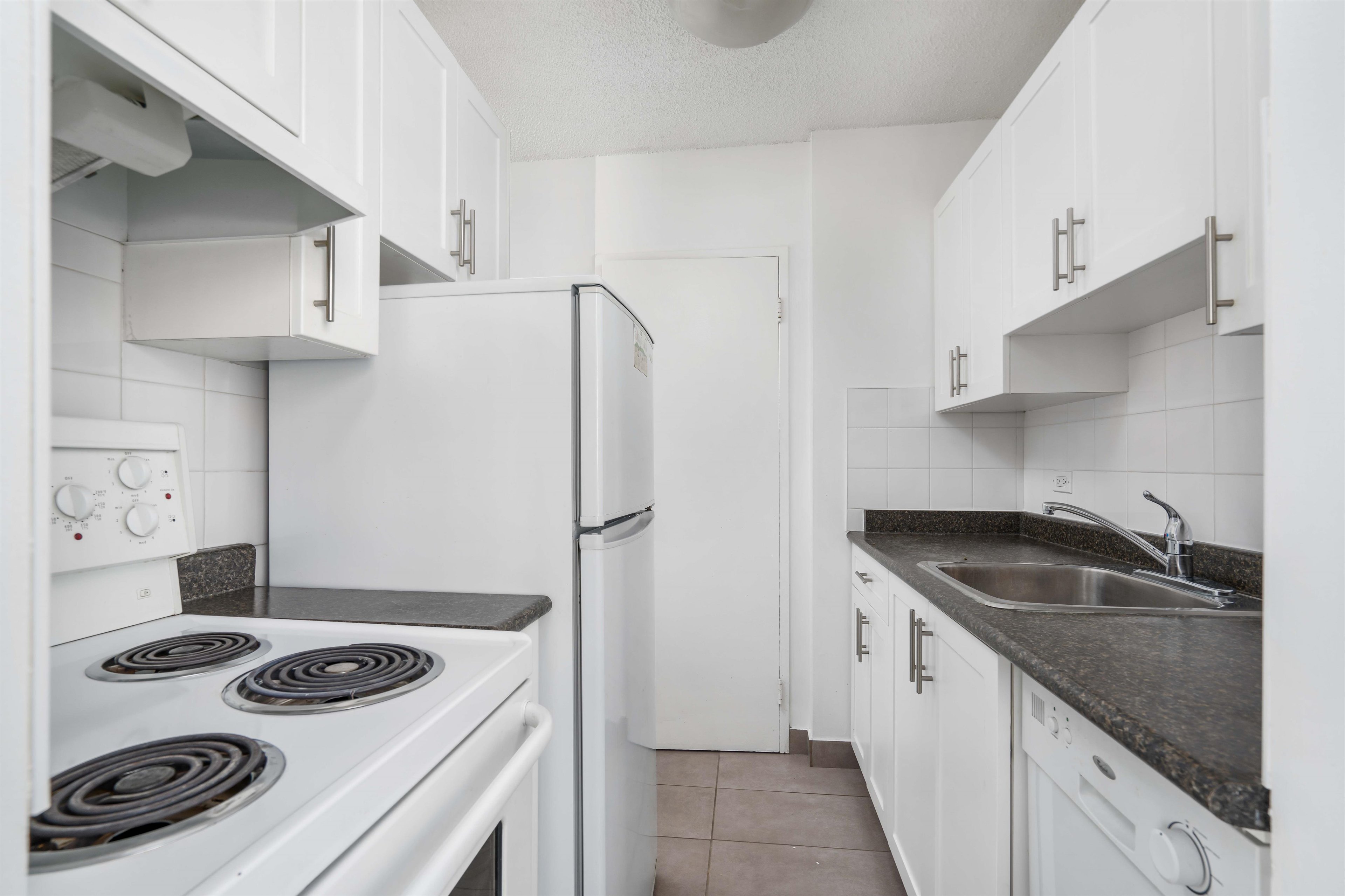 6-Stratton-179-suite-image