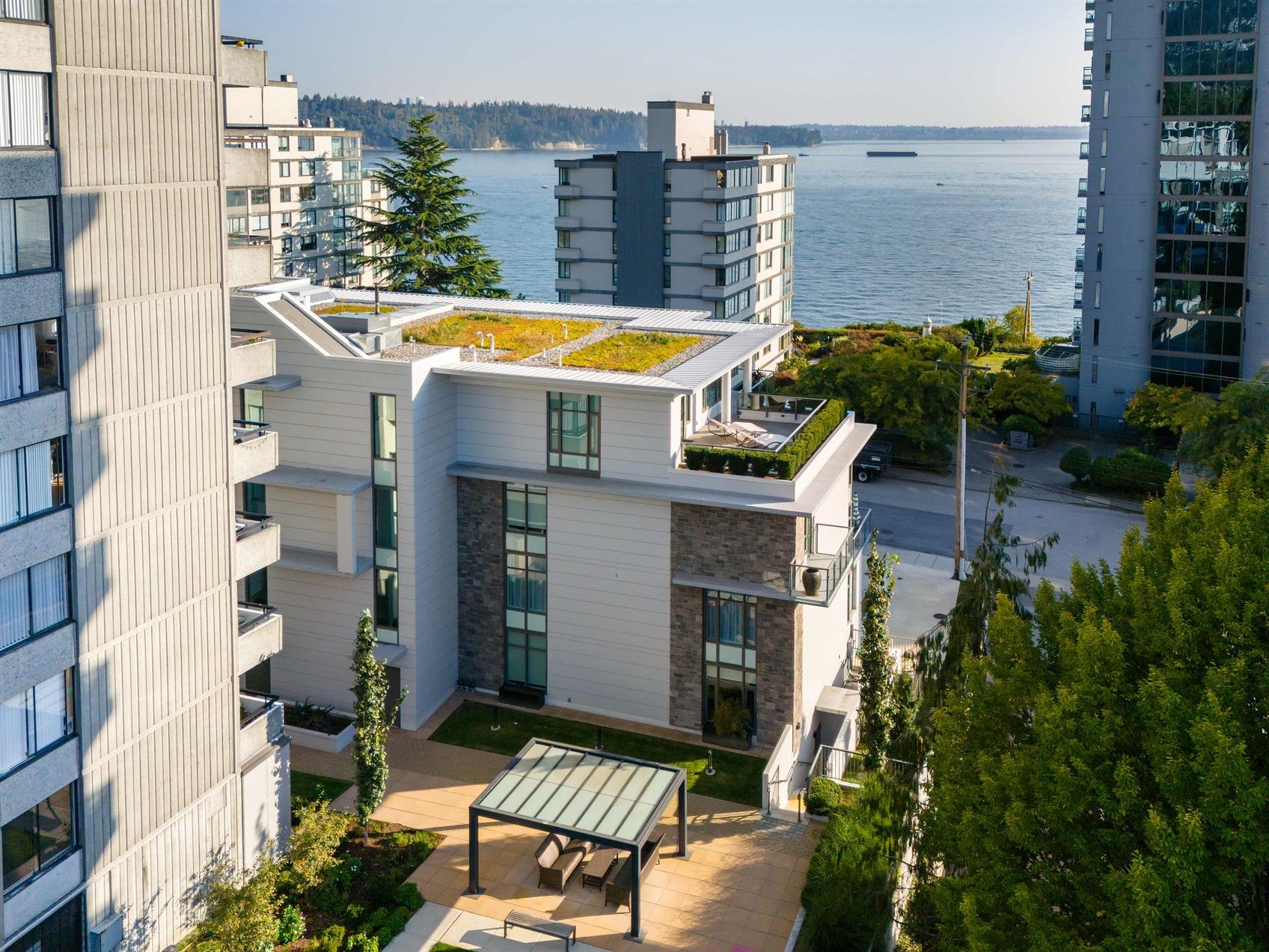 1a-Argyle-555-suite-image