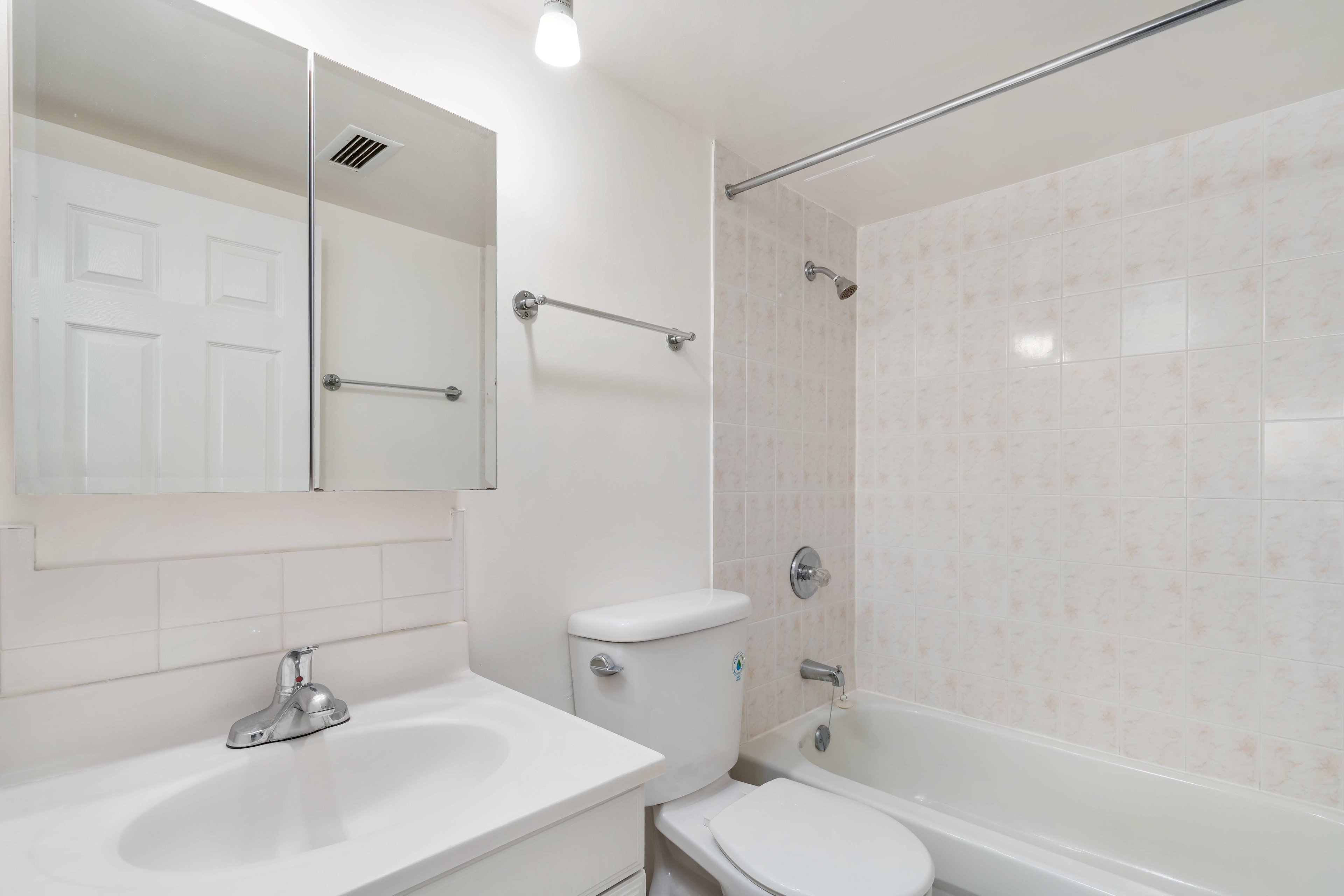 Stratton-178-suite-image