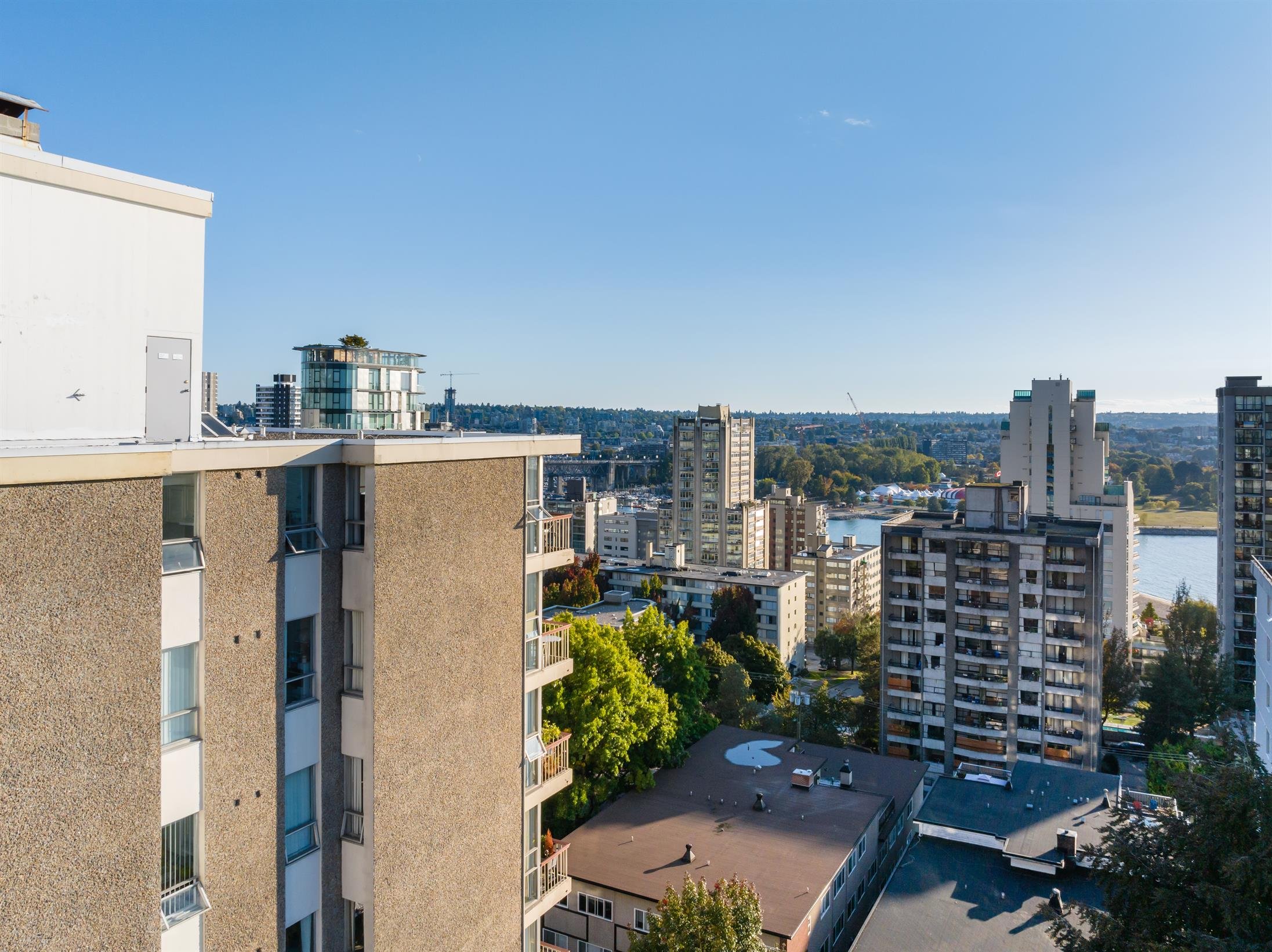 3-Santana-272-suite-image