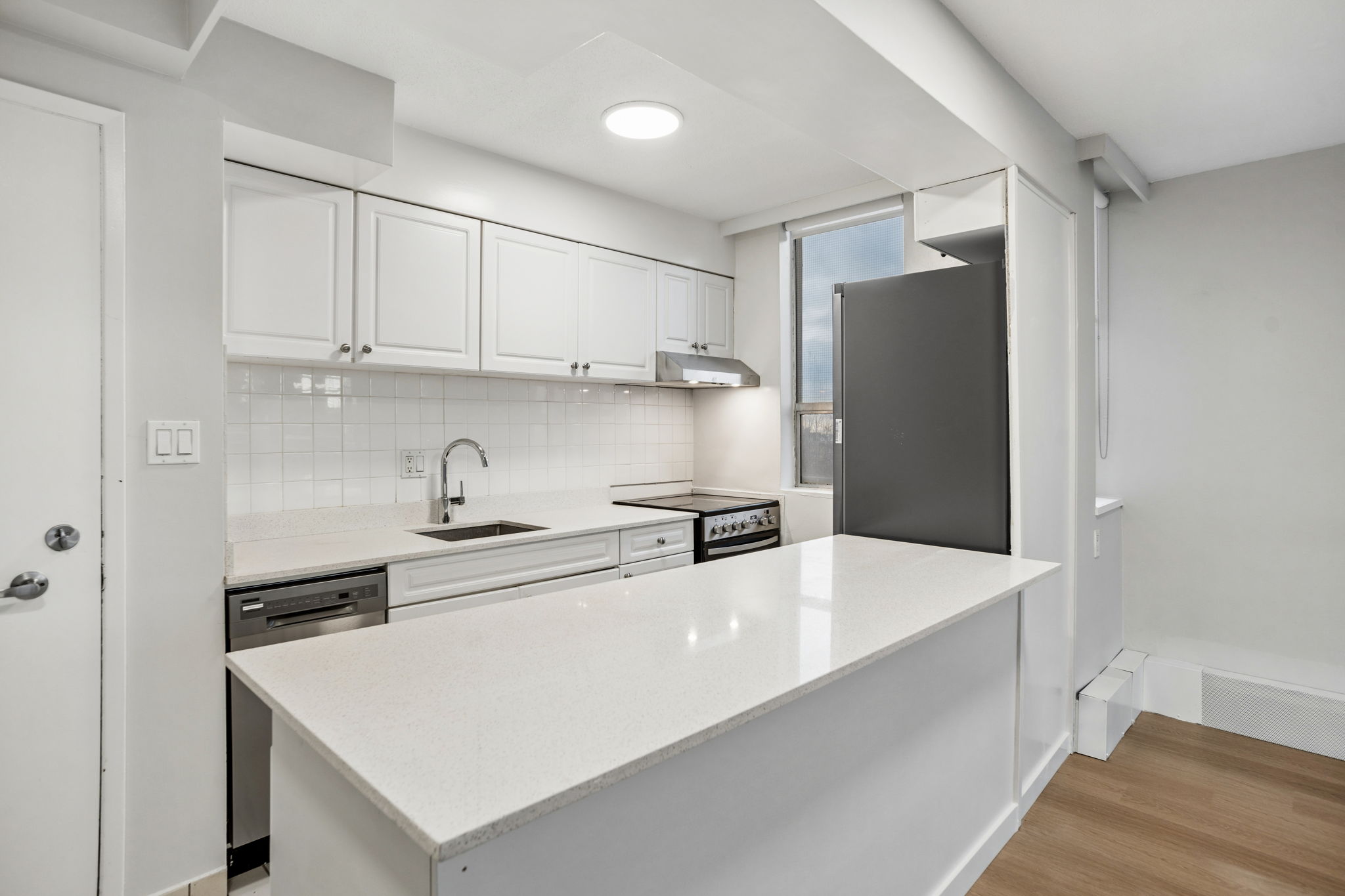 3-Santana-241-suite-image