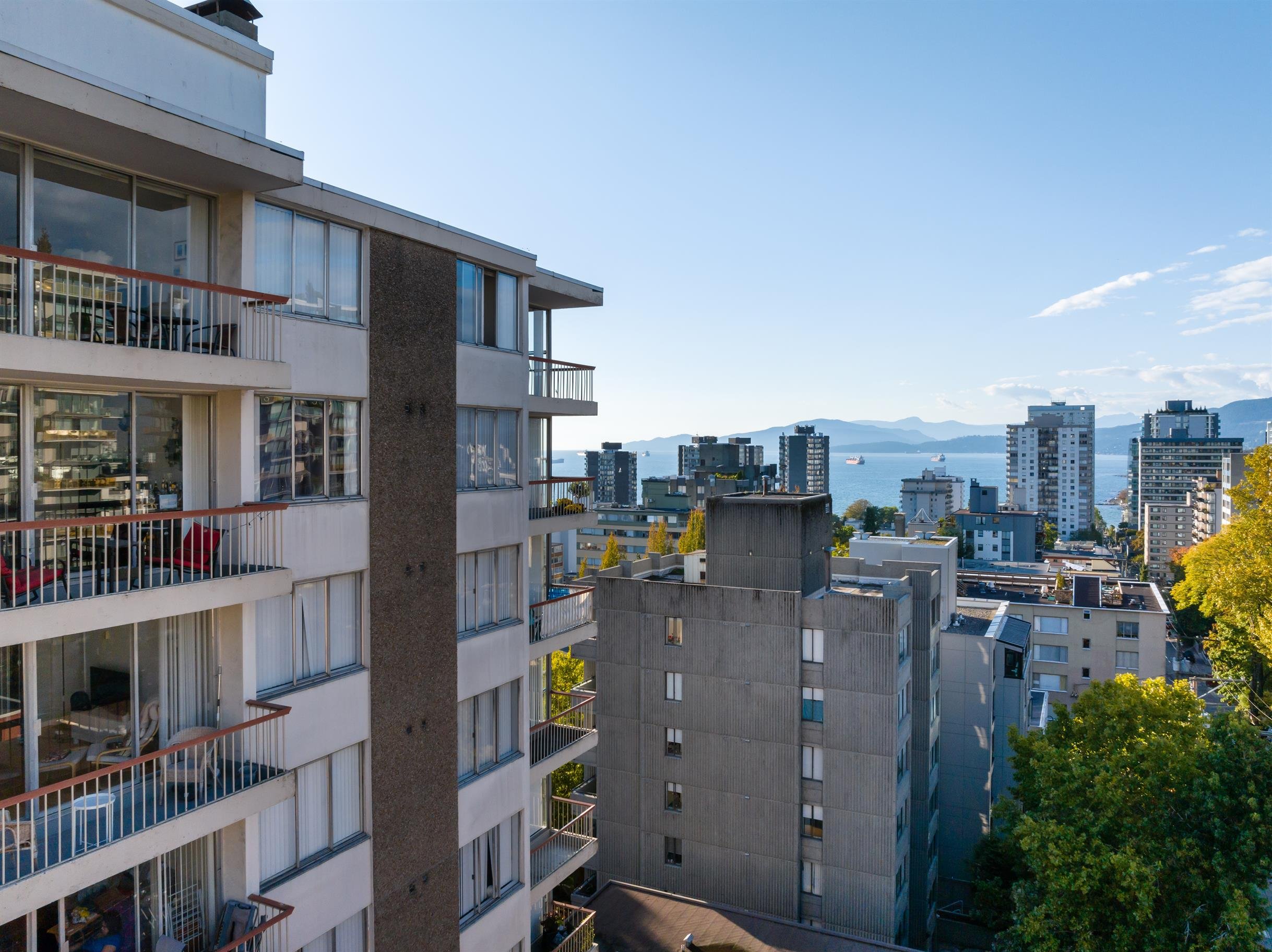 3-Santana-241-suite-image