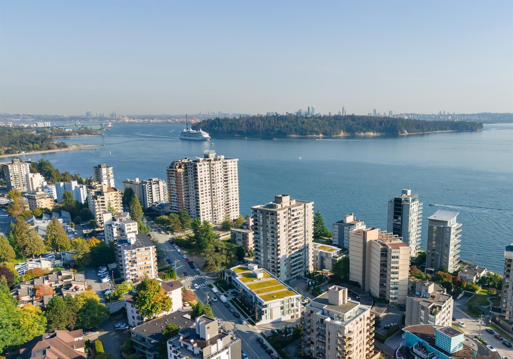 Primary property image.