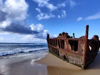 http://SS%20Maheno%20shipwreck%20rusting%20on%2075%20Mile%20Beach%20K'gari%20Fraser%20Island