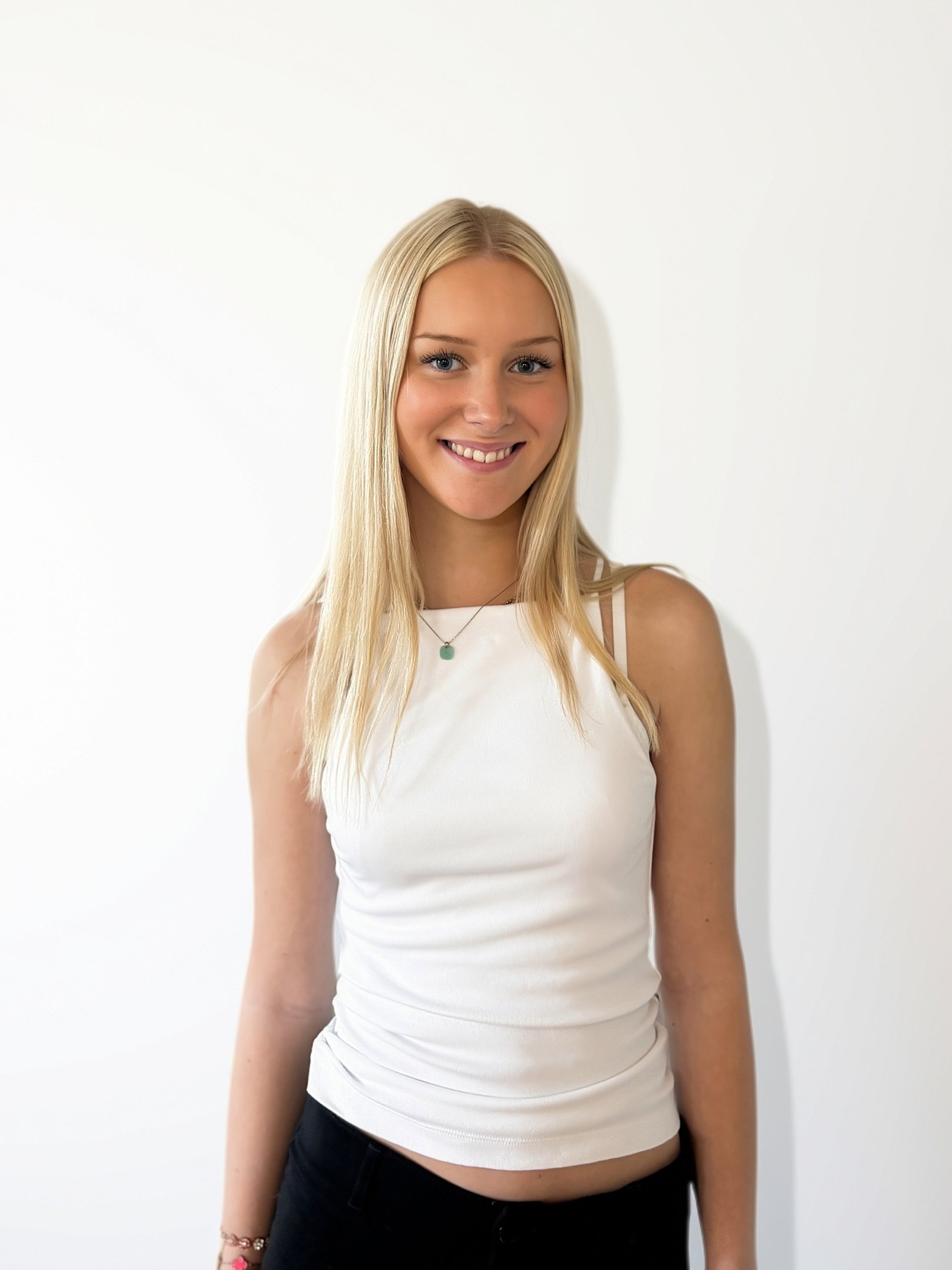 manon b