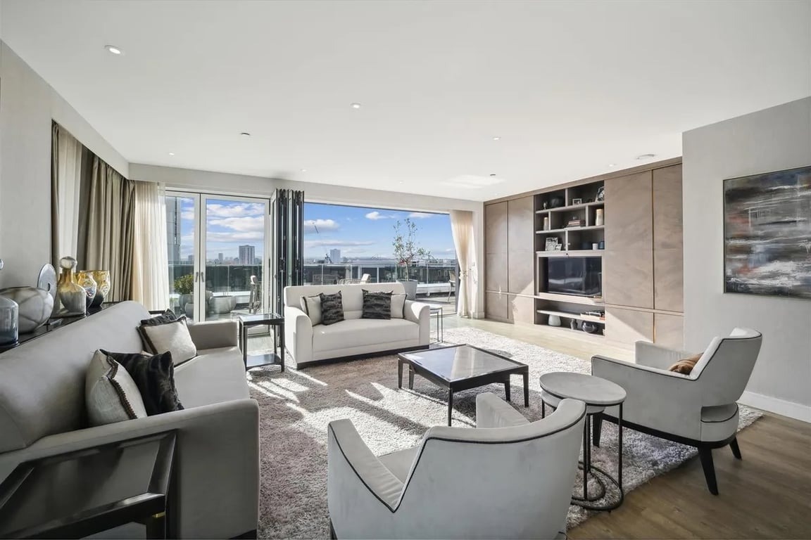 Two-bedroom apartment in Nine Elms &mdash; photo 2