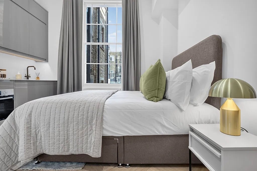 Studio apartment in Bayswater