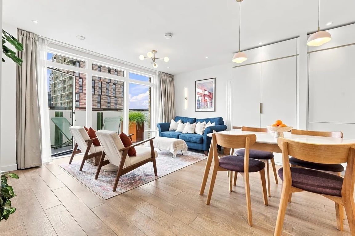 One-bedroom apartment in Poplar
