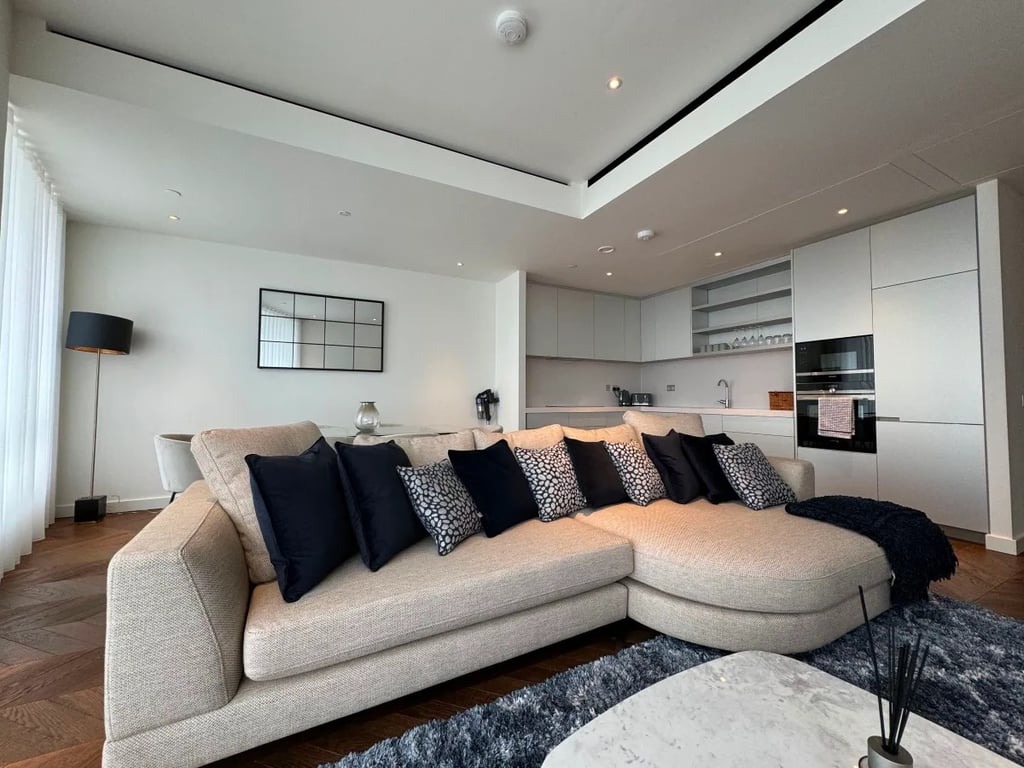 One-bedroom apartment at Battersea Power Station &mdash; photo 2