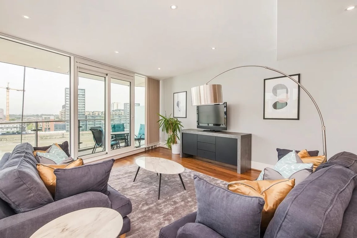 Two-bedroom apartment at Battersea Reach &mdash; photo 4