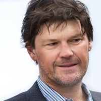 Douglas Holt