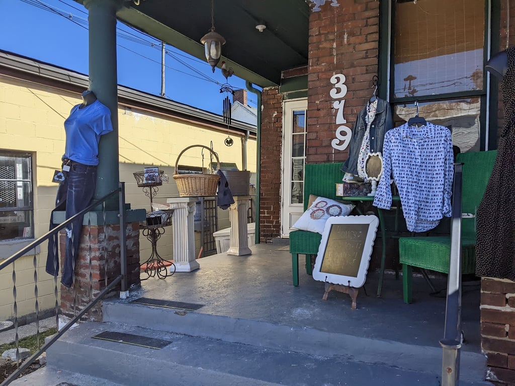 Photo of Family Tree Consignment
