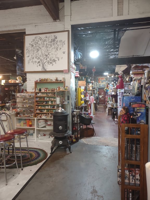 Photo of Chic, Geek & Antique