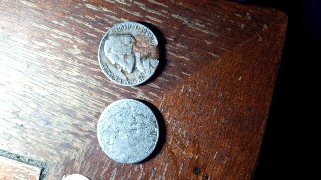 Photo of Dave’s Coins Stamps-Antiques