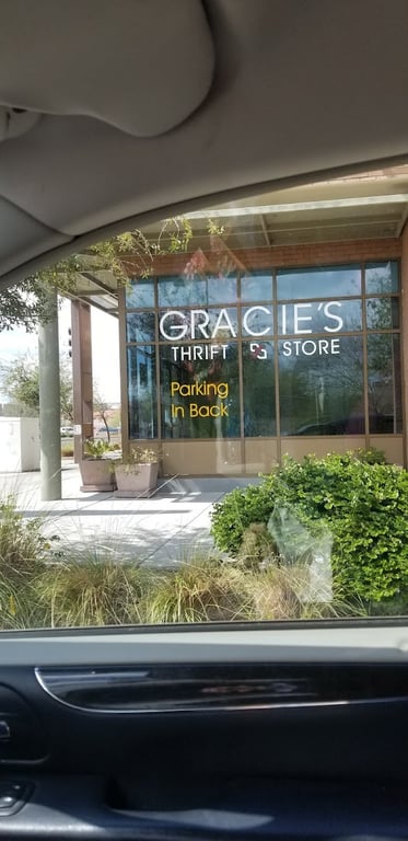 Gracie’s Thrift Store