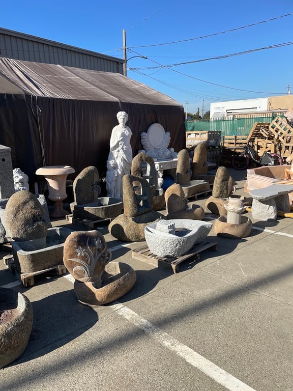 Natalie’s Auctions