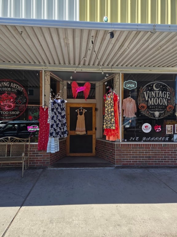 Vintage Moon Boutique